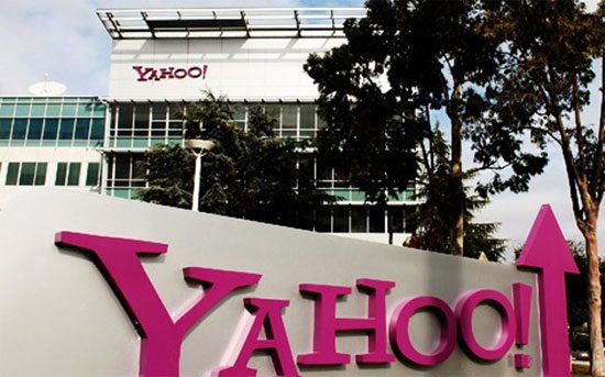 Αργή και σταθερή πτώση για το Yahoo!