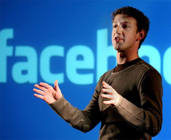 Mark Zuckerberg: Διαψεύδει την ύπαρξη σχεδίων για Facebook κινητό