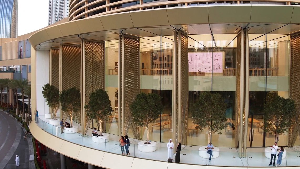 Apple Store Dubai Mall 1