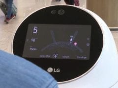 LG Airport Guide Robot 04
