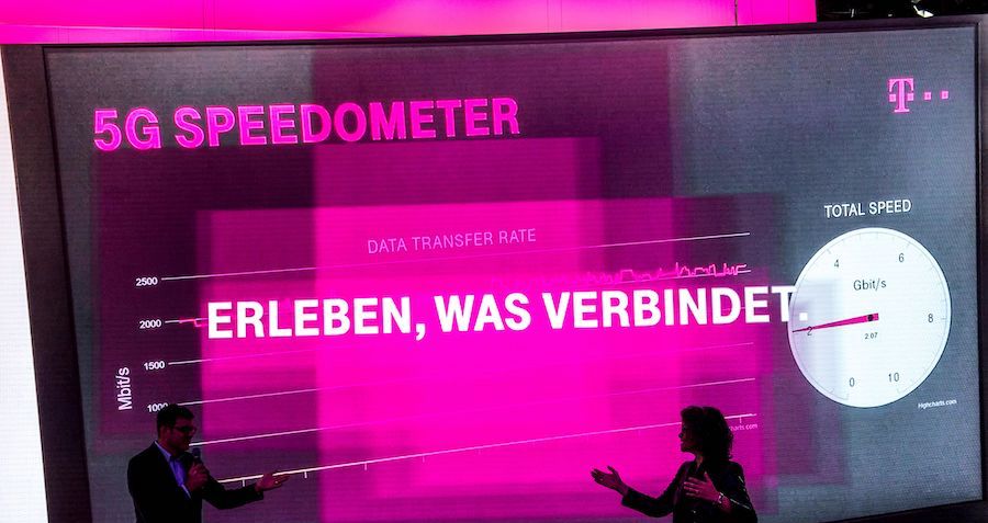 Deutsche Telekom - Huawei - 5G Speedometer at IFA 2017