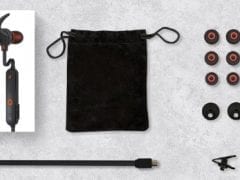 Creative Outlier ONE Plus packaging (2)