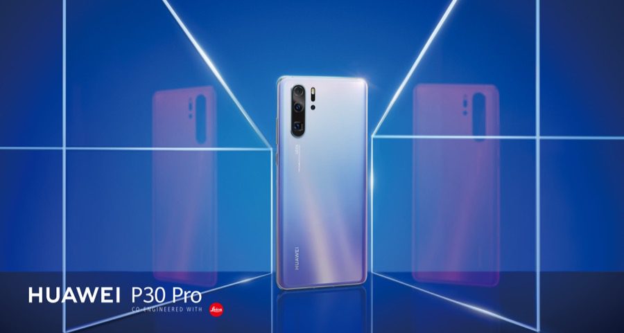 Huawei P30 Pro Lifestyle Color Horizontal Skyblue
