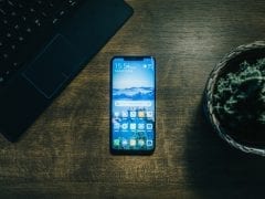 Huawei Mate 20 Pro Android phone