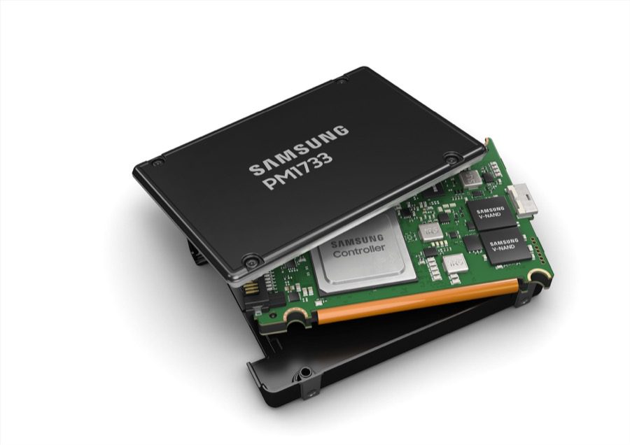 Samsung pcie gen4 solid state drive ssd series pm1733 2.5 inch u.2