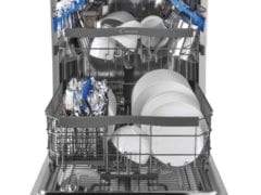 Candy Brava dark open