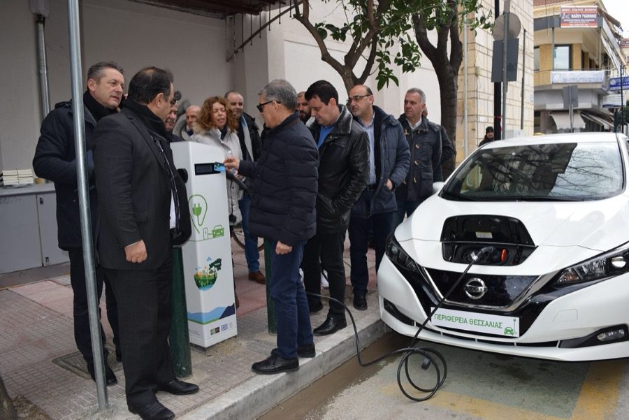 Σταθμός φόρτισης ηλεκτρικών αυτοκινήτων στη Καρδίτσα